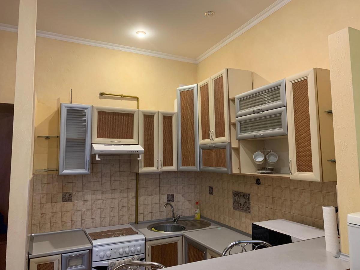 Apartment Miskevycha Lviv Bagian luar foto