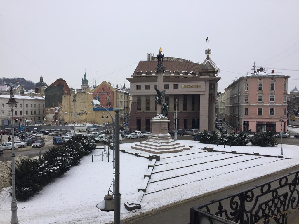 Apartment Miskevycha Lviv Bagian luar foto