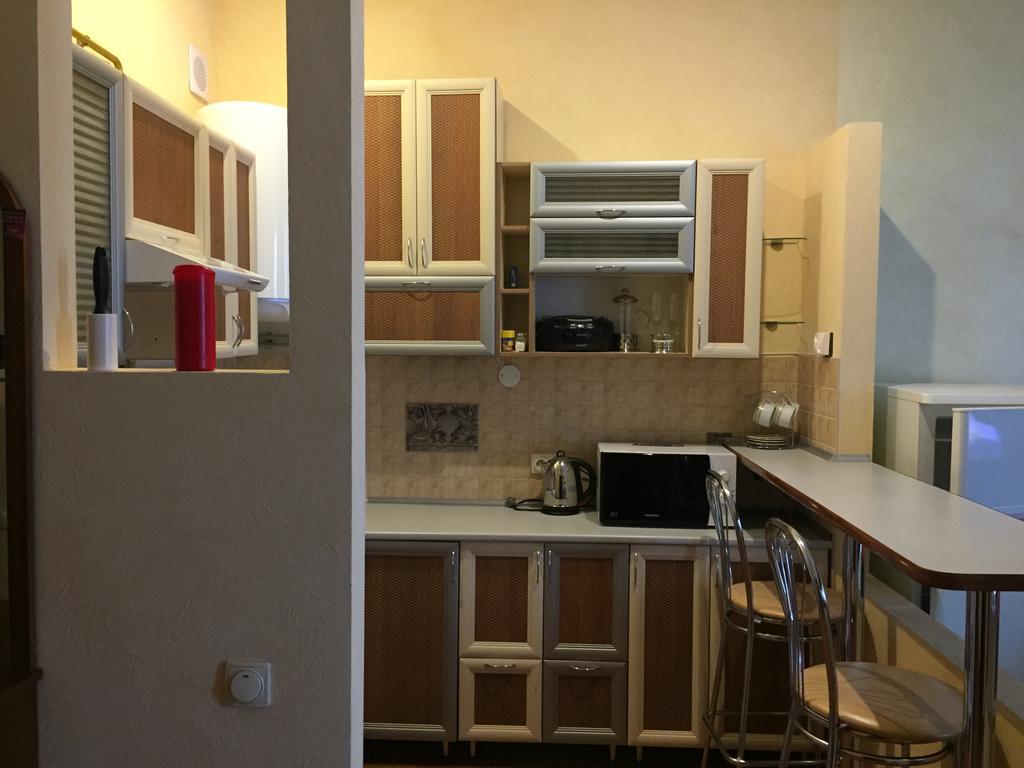 Apartment Miskevycha Lviv Bagian luar foto
