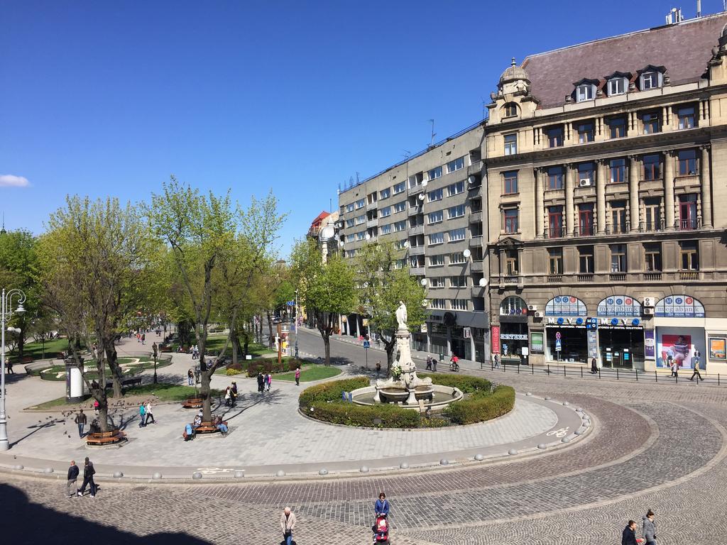 Apartment Miskevycha Lviv Bagian luar foto